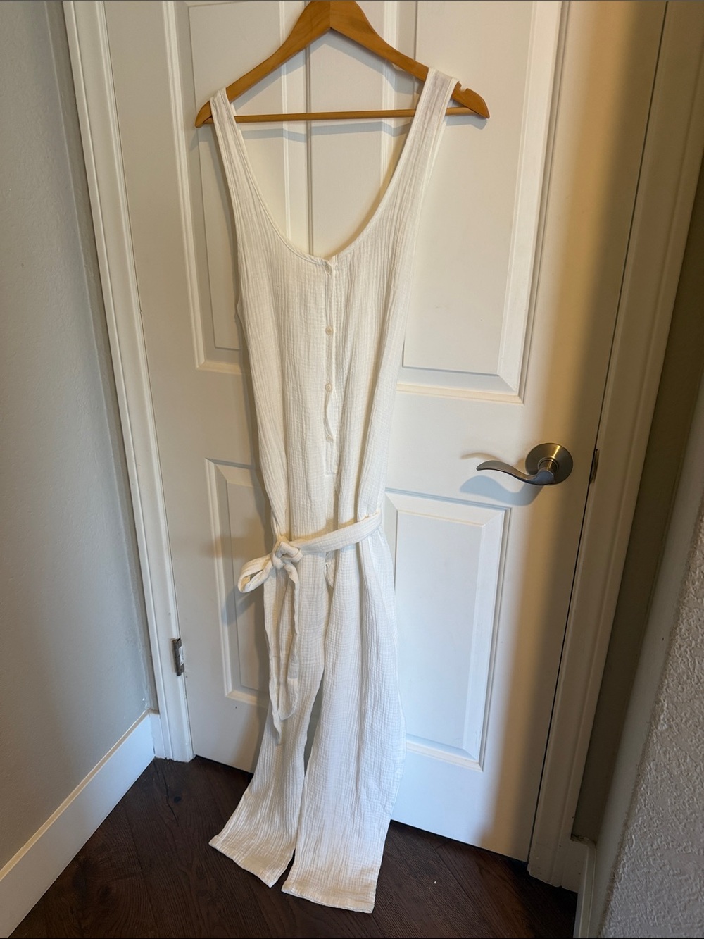 Stillwater Sleeveless White Cotton-Blend Romper with Waist Tie Size M